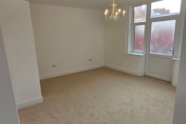 4, Woodland Road, Darlington photo 4