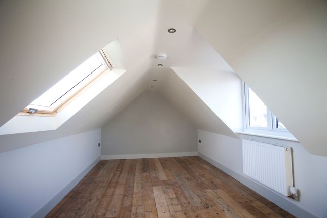 Flat 3 73-75, High Street, Wimborne photo 5