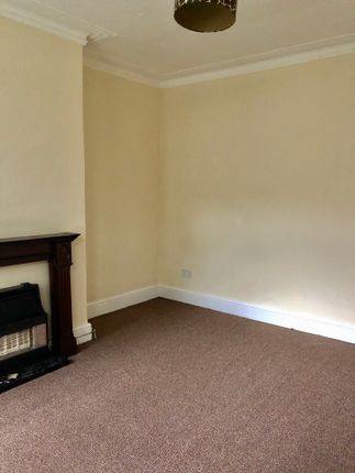 89, Thursby Street, Bradford photo 4