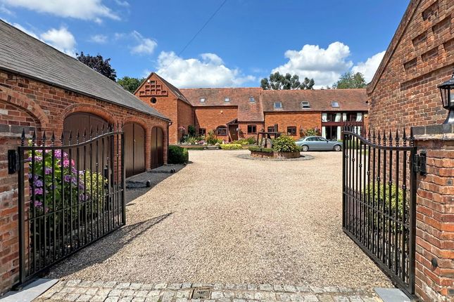 Thumbnail Barn conversion for sale in Houndsfield Court, Houndsfield Lane, Wythall