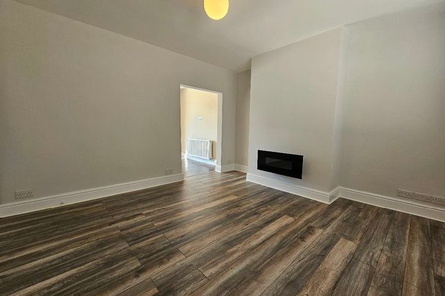 6 South Avenue, Bolton photo 4