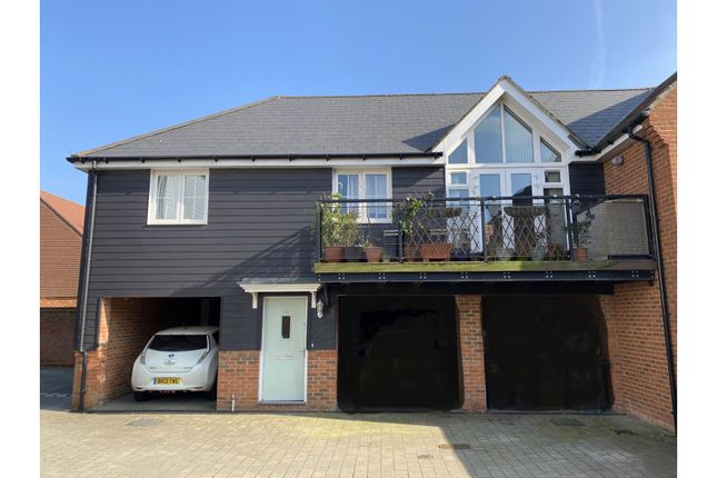 Thumbnail Flat for sale in Nuthatch Drive, Ashford