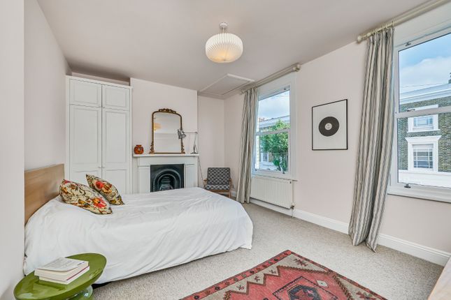 20, Elm Park, London photo 3