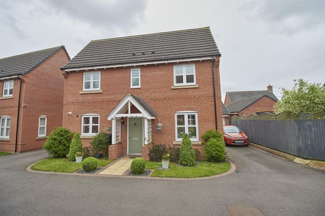 3 bed detached house for sale in Moat Close, Newbold Verdon, Leicester LE9