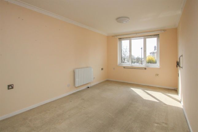7 Primrose Court, Kings Road, Brentwood photo 2
