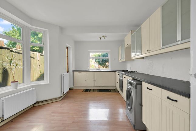 Nutfield Road, London photo 2