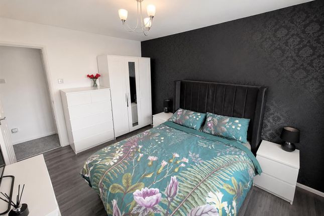 74, Britannia Avenue, Nottingham photo 5
