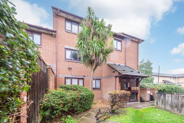 Thumbnail Flat to rent in St Benedict's Close, Furzedown, London