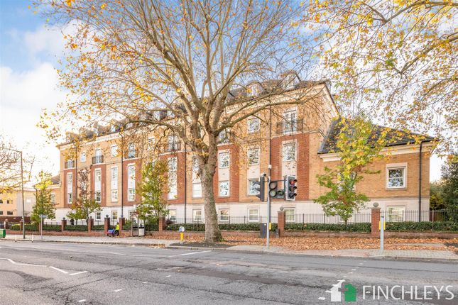 Thumbnail Flat for sale in Solomons Court, High Road, North Finchley