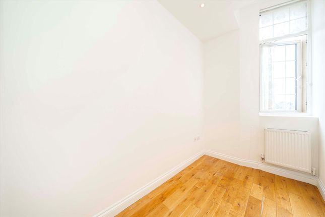 Flat 1, 82, High Street, Acton photo 4