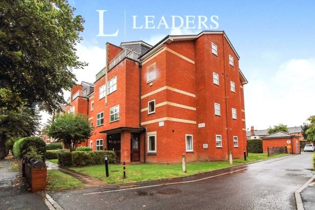 1-bed flat on Shrubbery Avenue, Worcestershire, £110,000