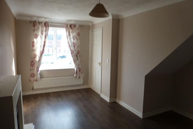22, Gloucester Court, SCUNTHORPE photo 2
