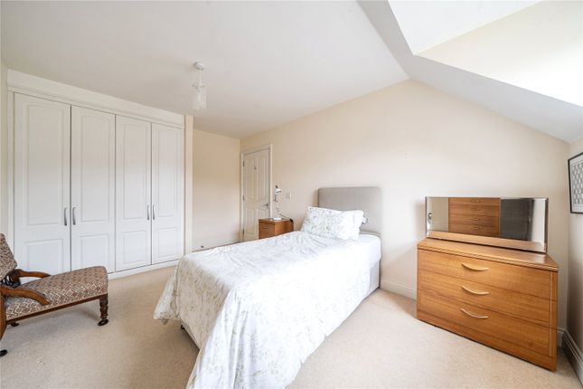 65 Hascombe Court,, Somerleigh Road, Dorset photo 5
