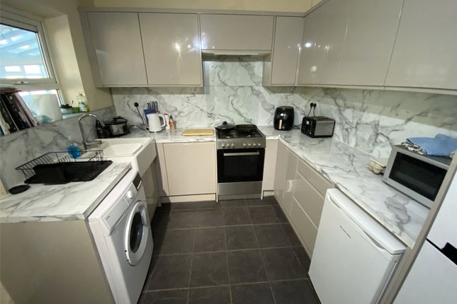 39, West Avenue, Telford photo 2