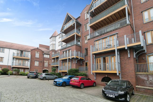 Flat for sale in Foregate Street, Chester, Cheshire