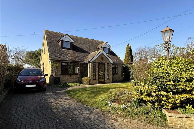 Thumbnail Detached house for sale in Brakefield Road, Southfleet