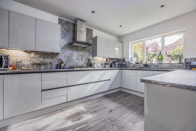 15, Highlands Road, Fareham photo 3