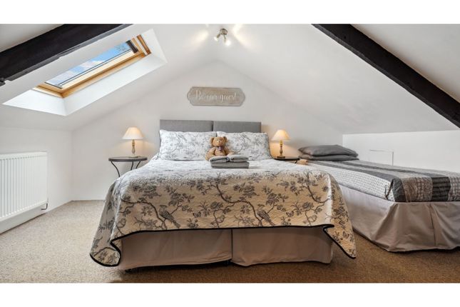 Holiday Cottage 3