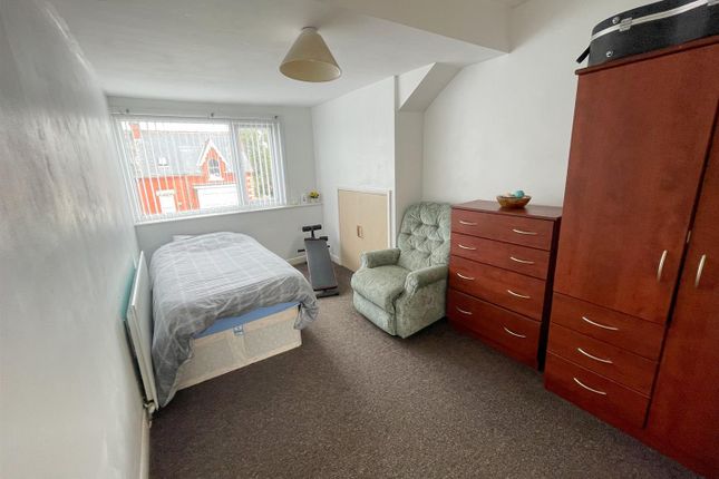 Flat for sale in Clifton Avenue, Hartlepool