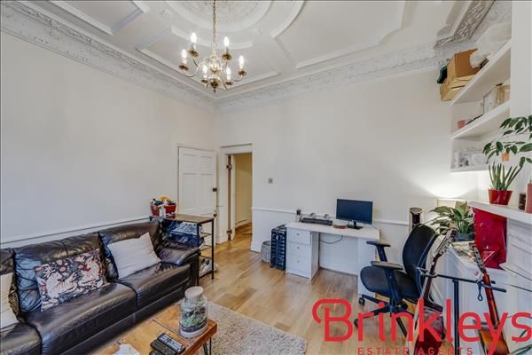 10b, Woodside, London photo 4
