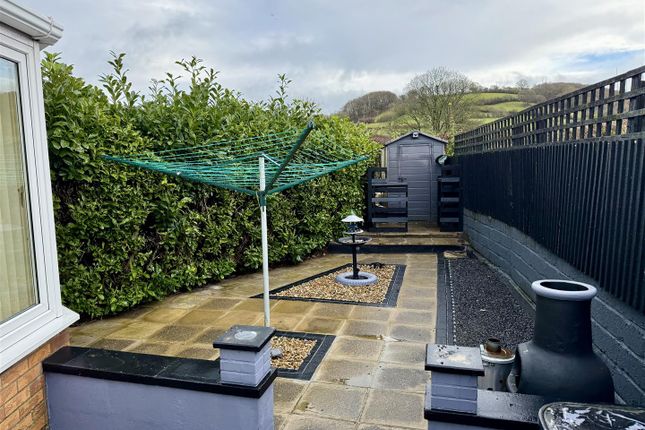 18, Bro Rhydybont, Llanybydder photo 3