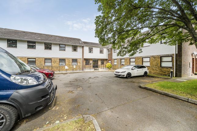2-bed flat on Flat 7, Churchill Court, Orpington, £210,000