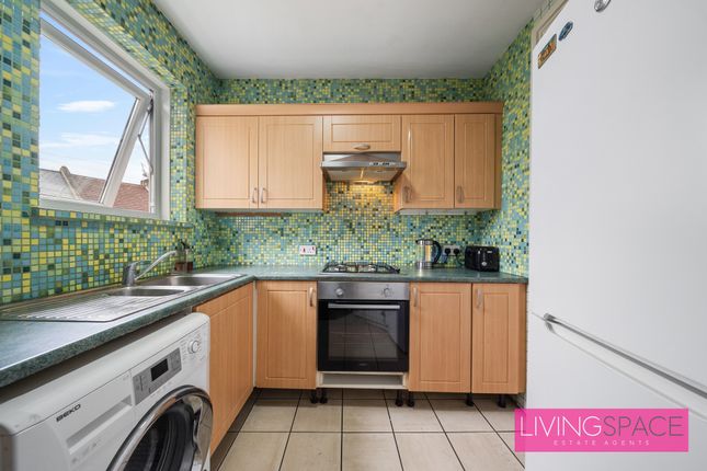 Thumbnail Flat for sale in Colina Road, London