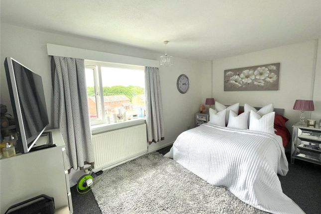 Flat 22, Blenheim Court,, Peregrine Close, Pembrokeshire photo 3