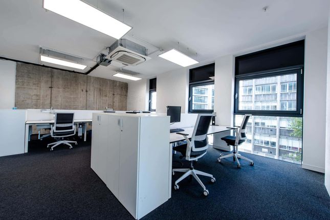 Office to let in Newington Causeway, London