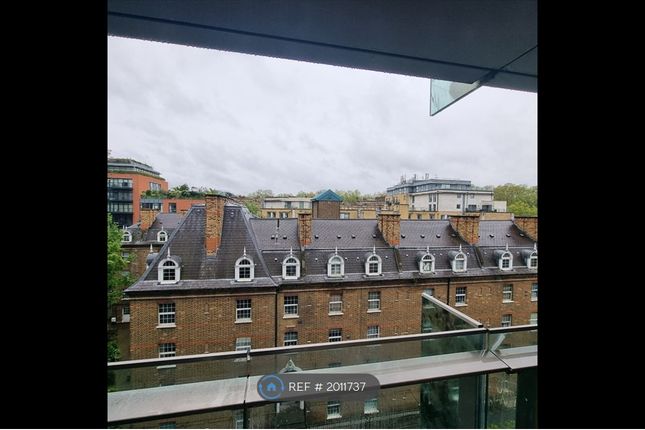 Flat to rent in Moore House, London