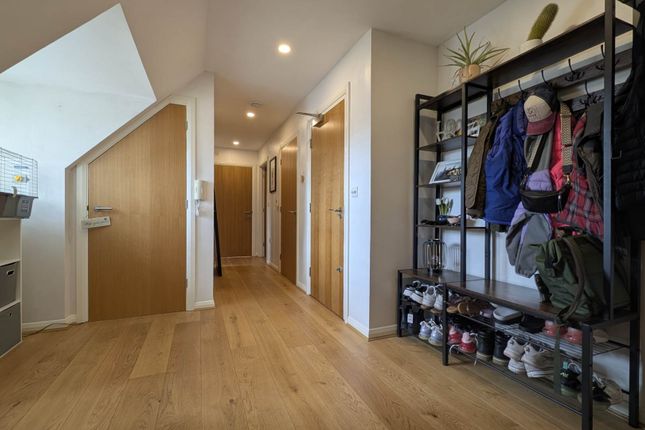 Flat 5, Chase Road, Bordon photo 2