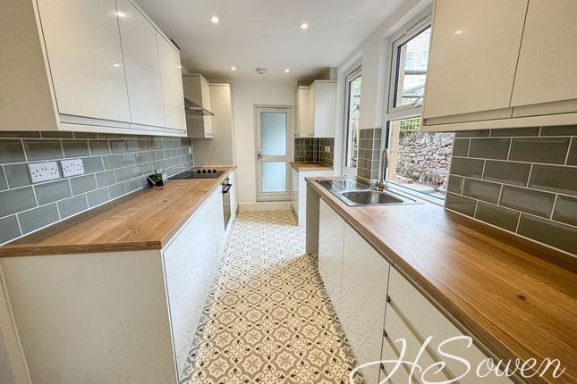 17, Sanford Road, Torquay photo 2