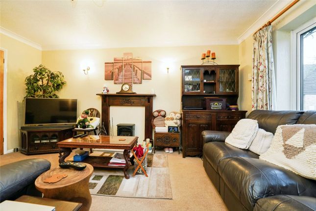 3, Fieldcourt Farmhouse, Quedgeley photo 3