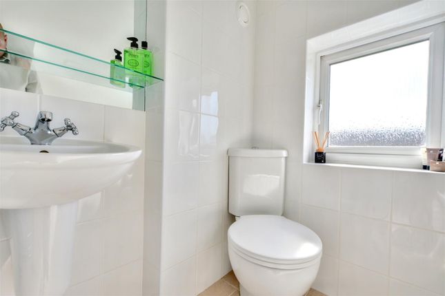 Ensuite_2.Jpeg
