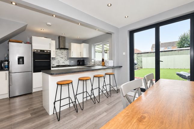 20, Chestnut Way, Bristol photo 4