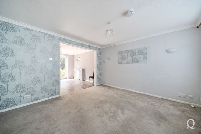 48, Springvale, Sittingbourne photo 4