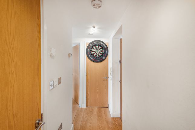Flat 2 Savoy Court, Bristol photo 4