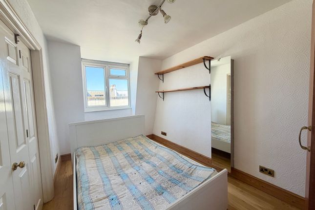 16c, Jacksons Road, Holloway photo 5
