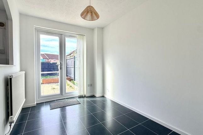 4, Arun Grove, Taunton photo 4