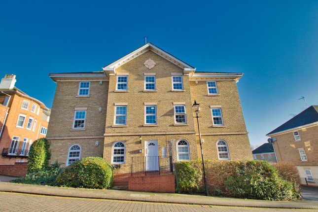 Flat for sale in Scholars Court, Northampton