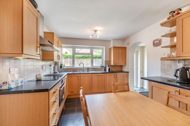 46, Bosman Drive, Windlesham photo 2