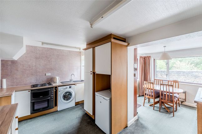 11, Rutland Close, Leeds photo 3