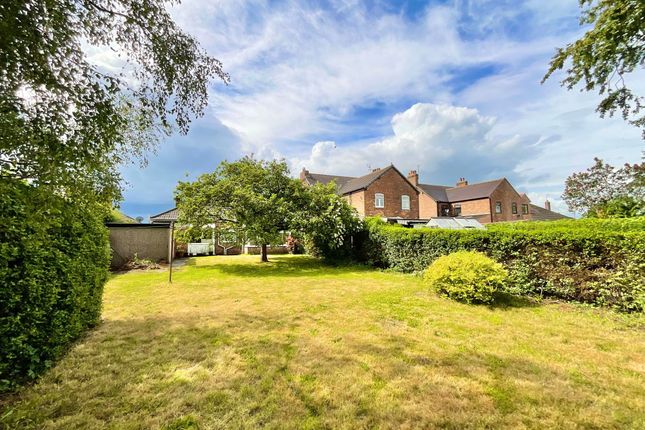 129 Weston Lane, Crewe photo 4