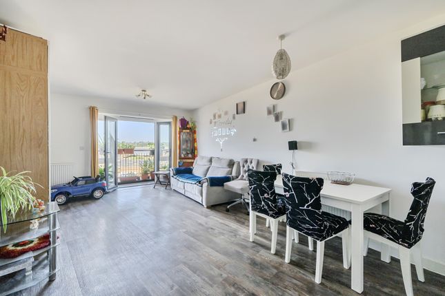 Flat 68, 1, Nightingale Way, Reading photo 4