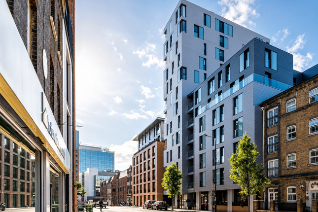 Lux Tower, Dock Street, Tower Hill, London photo 2