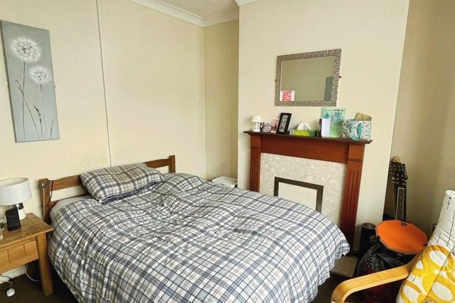 Room 1, 18, Wood Street, Swadlincote photo 2
