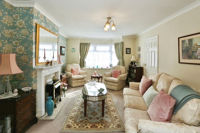 45, Arundel Drive, Fareham photo 4