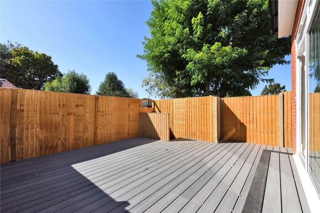 Flat 1, Grantley Court, 1, Holly Oak Close, Sutton photo 3