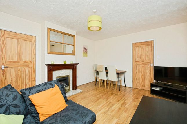 20, Sinfin Fields Crescent, Derby photo 3