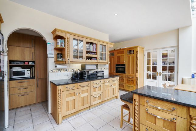 Terraced house for sale in St Andrews Road, Golders Green, London